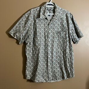 Paisley dress shirt short sleeve. B7
